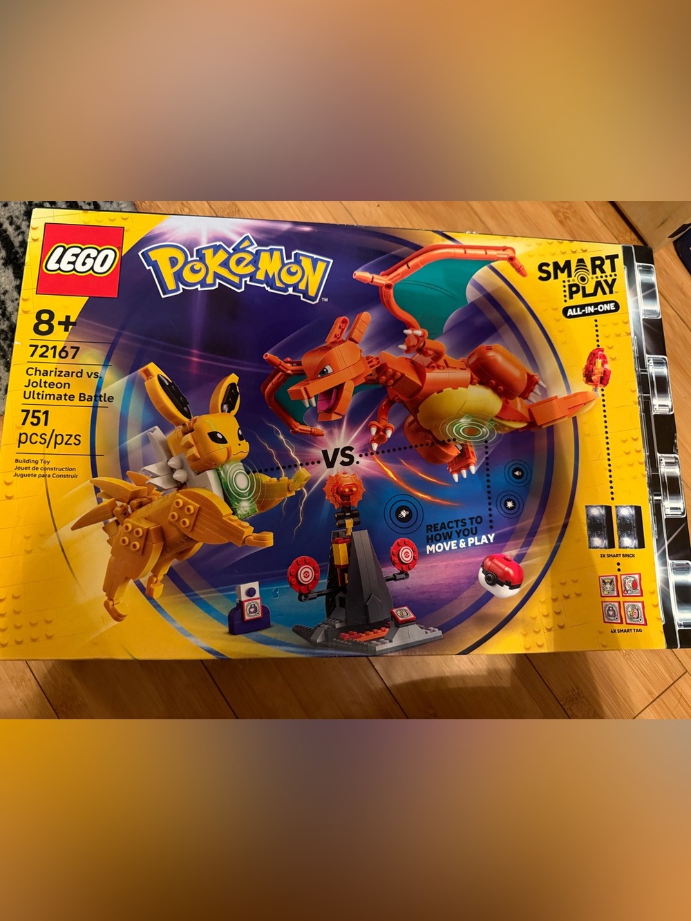 Brand new LEGO Pokemon Charizard vs. Jolteon Ultimate Battle Building Toy
